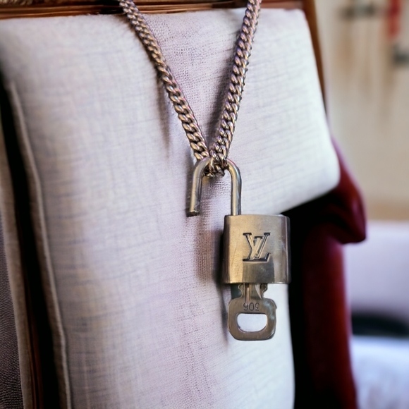 LV Lock and Key with 14KT Gold Filled Necklace, LV number 316 - Picture 2 of 4